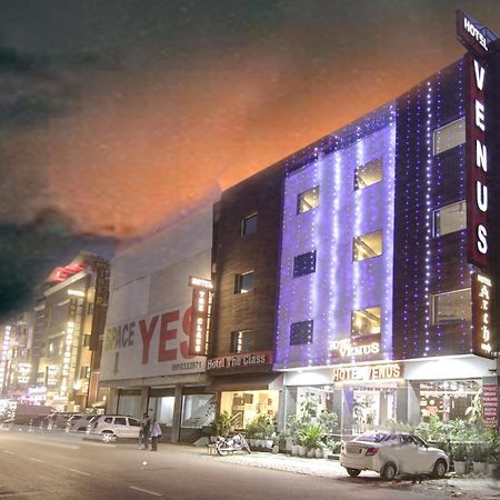 Hotel Venus Plaza Ню Делхи Екстериор снимка