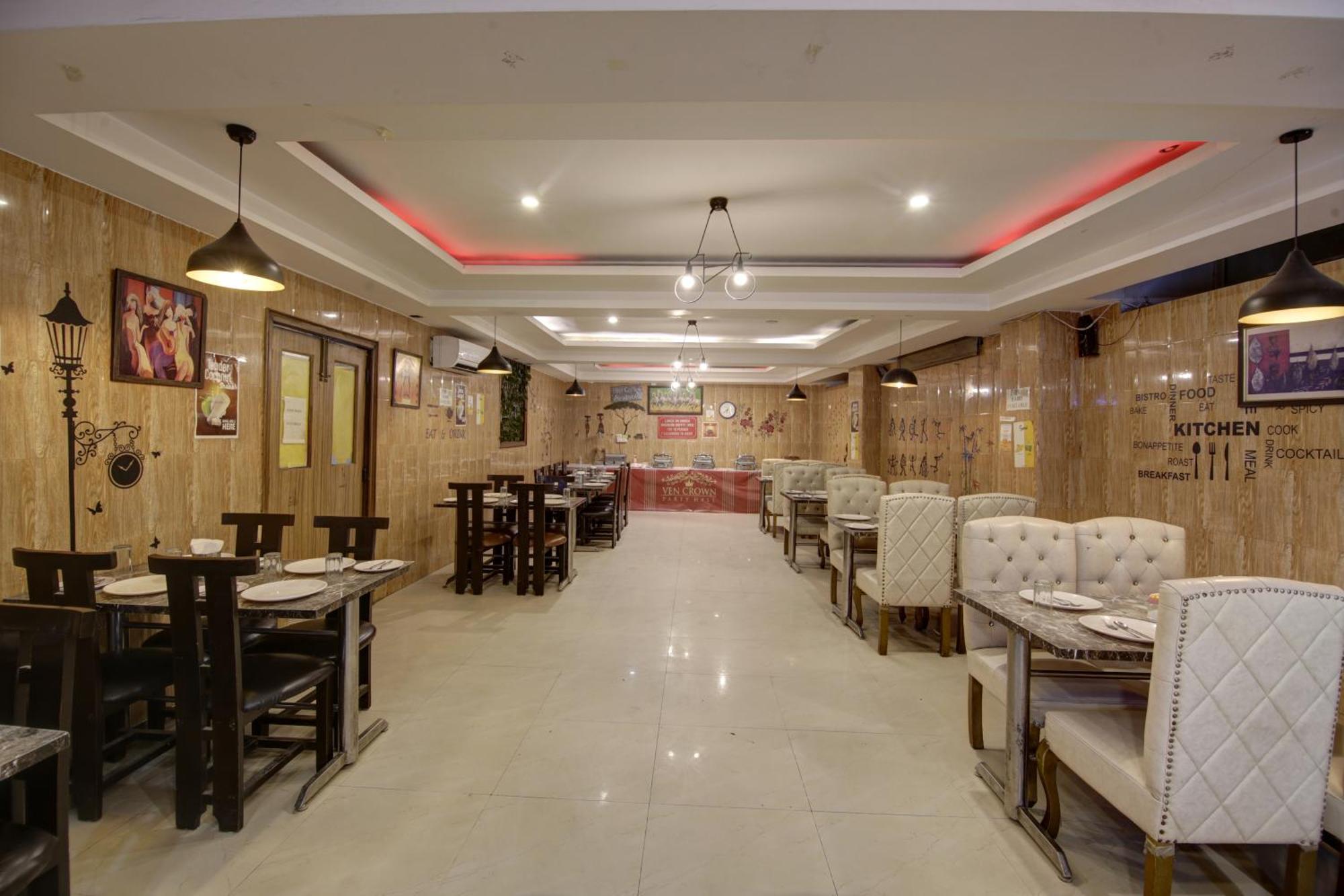 Hotel Venus Plaza Ню Делхи Екстериор снимка