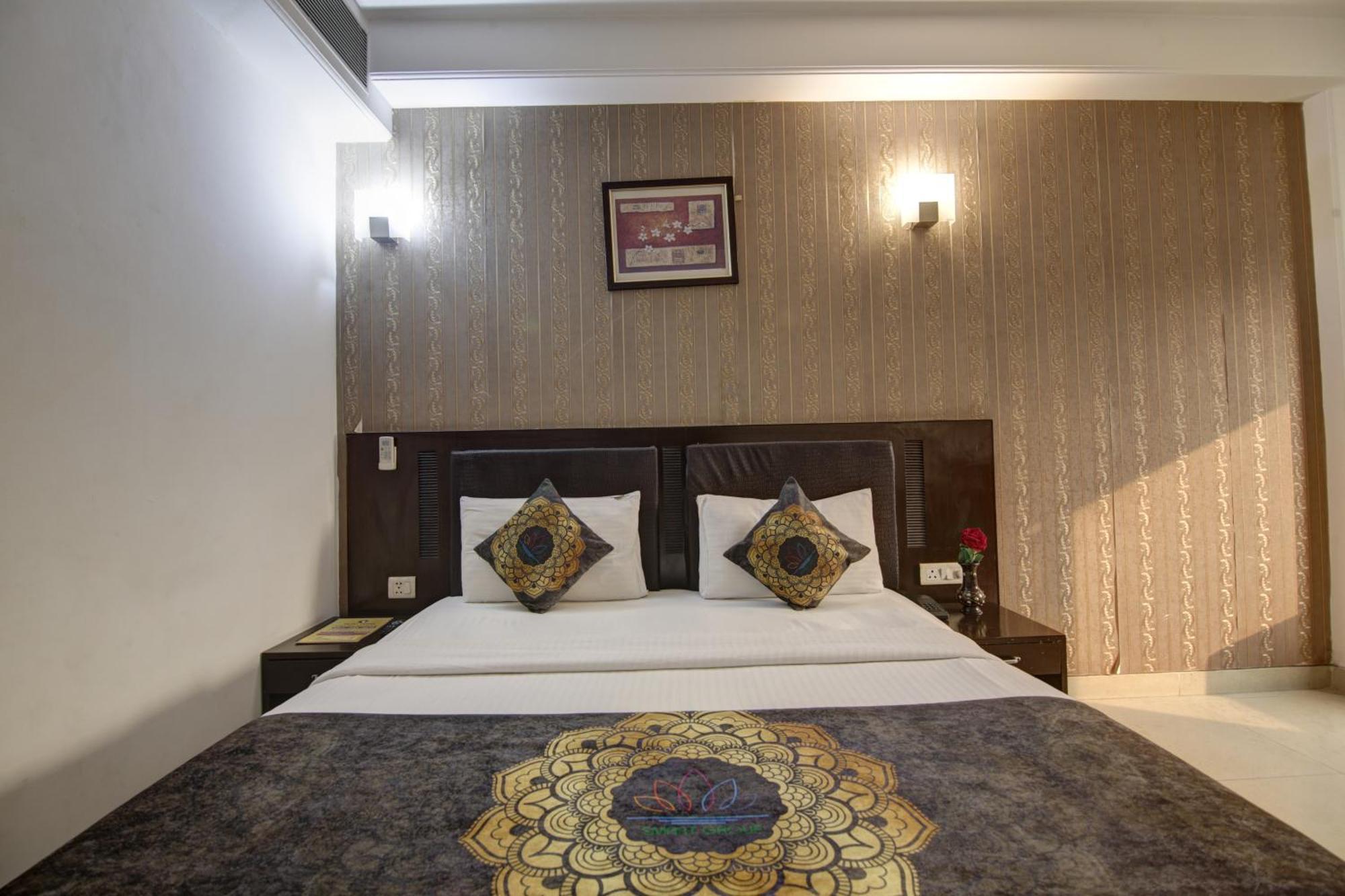 Hotel Venus Plaza Ню Делхи Екстериор снимка