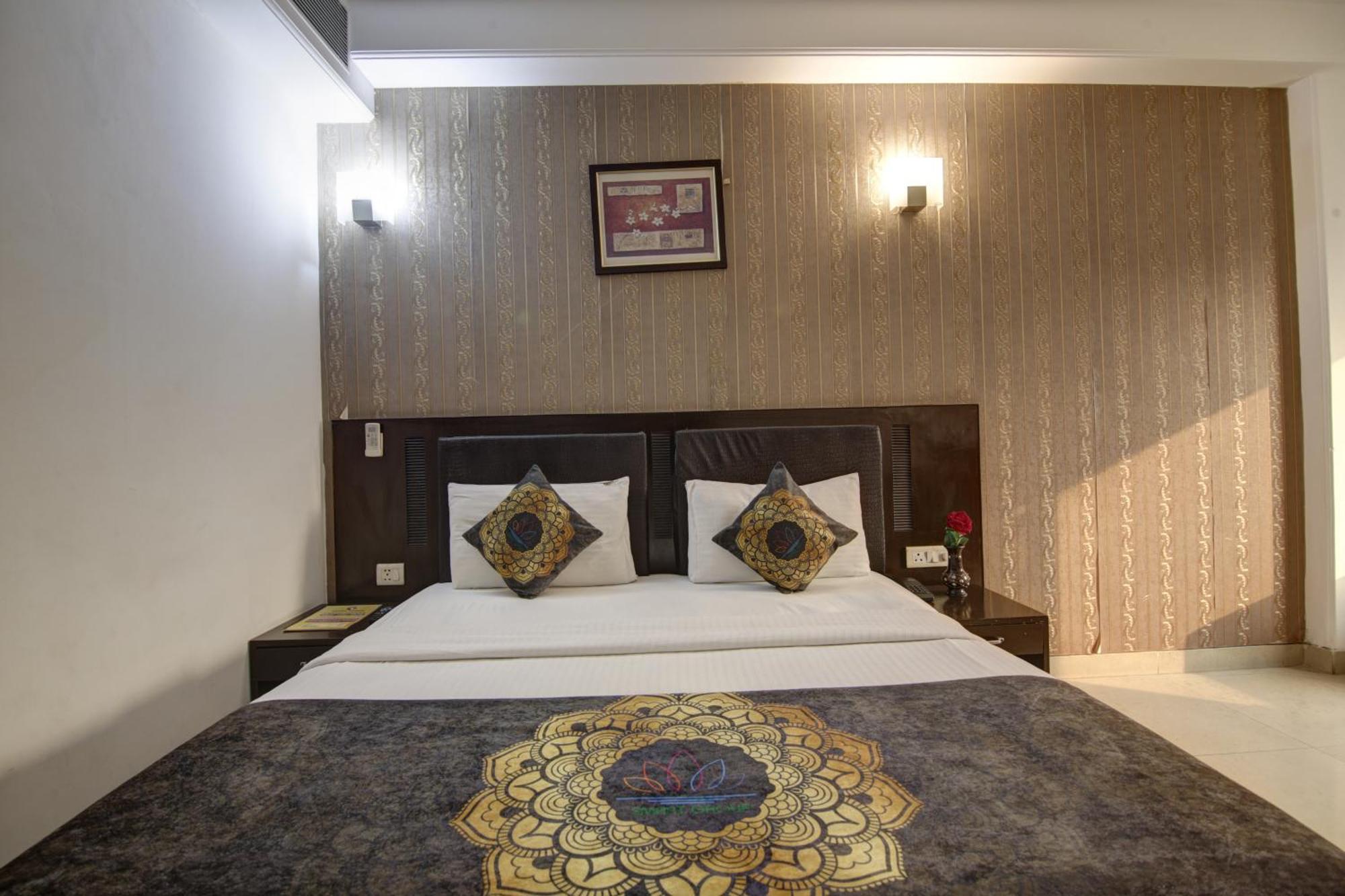 Hotel Venus Plaza Ню Делхи Екстериор снимка
