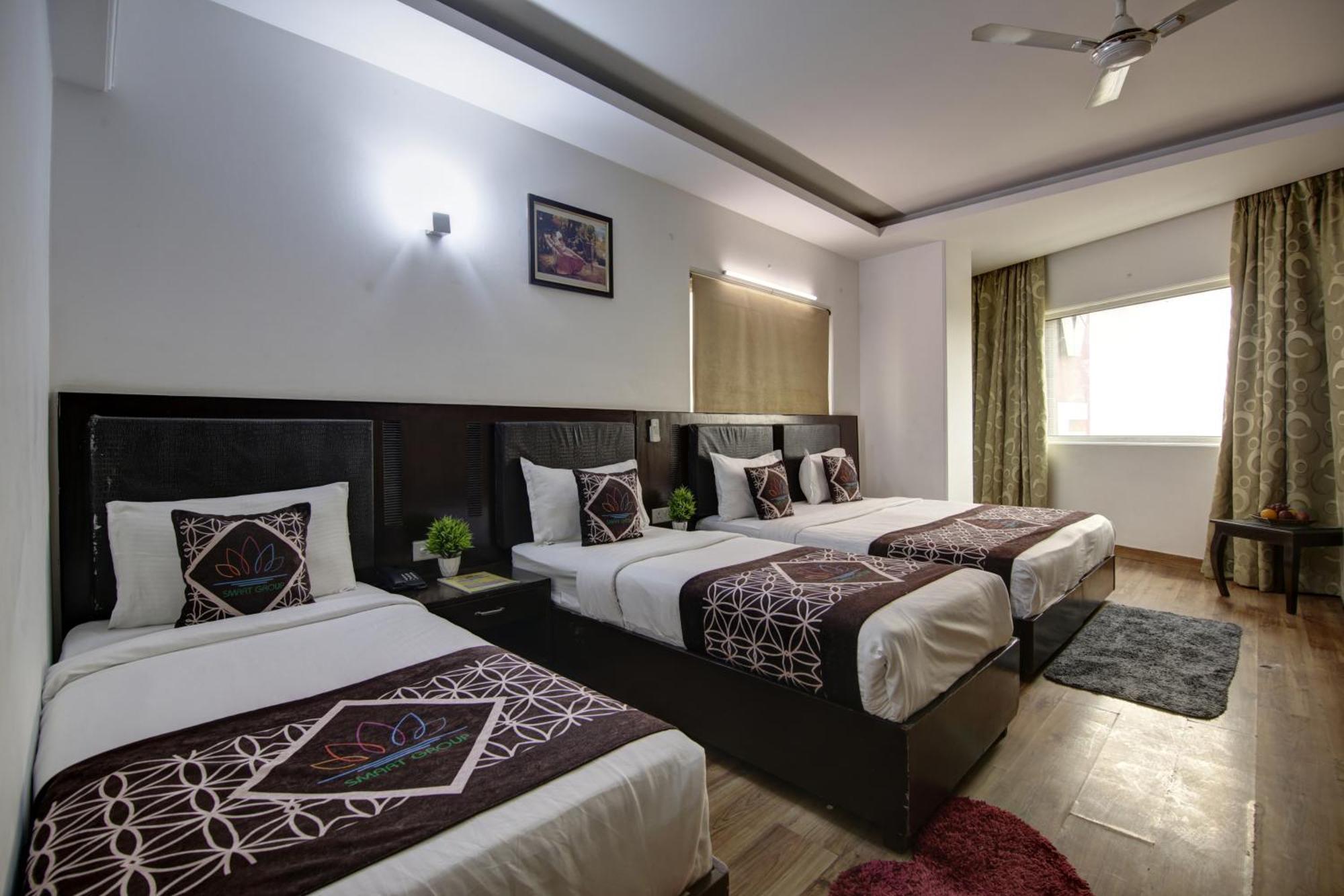 Hotel Venus Plaza Ню Делхи Екстериор снимка