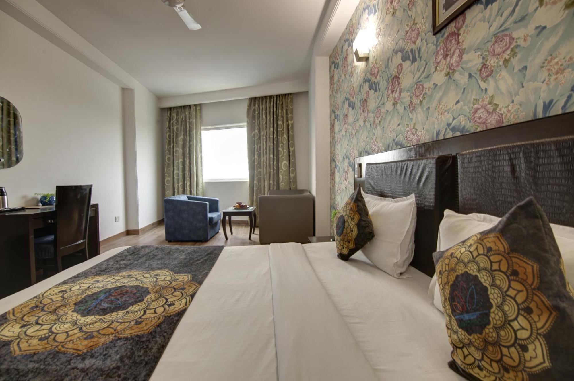 Hotel Venus Plaza Ню Делхи Екстериор снимка