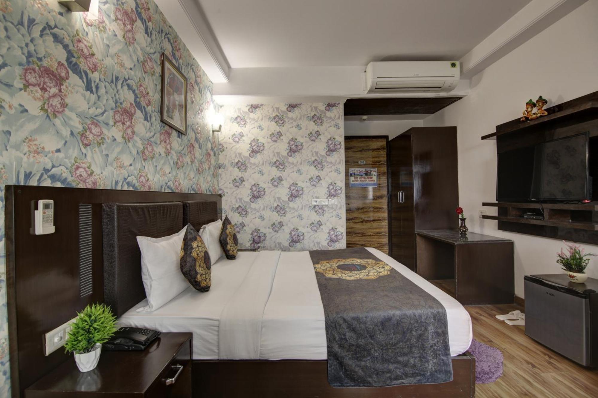 Hotel Venus Plaza Ню Делхи Екстериор снимка